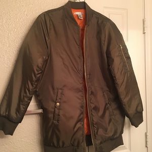 🍂 Francesca’s silk bomber jacket